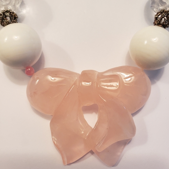 Carved quartz and Crystal statement necklace - Picture 5 of 8